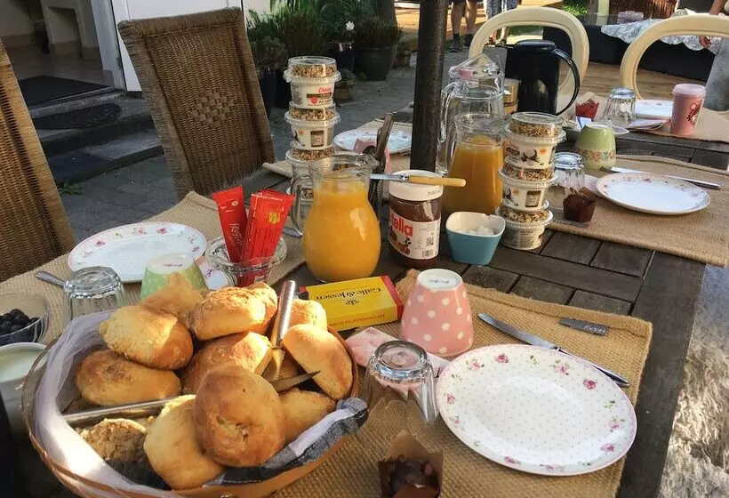 Aamiaismajoitus (B&B) Sovdejligt