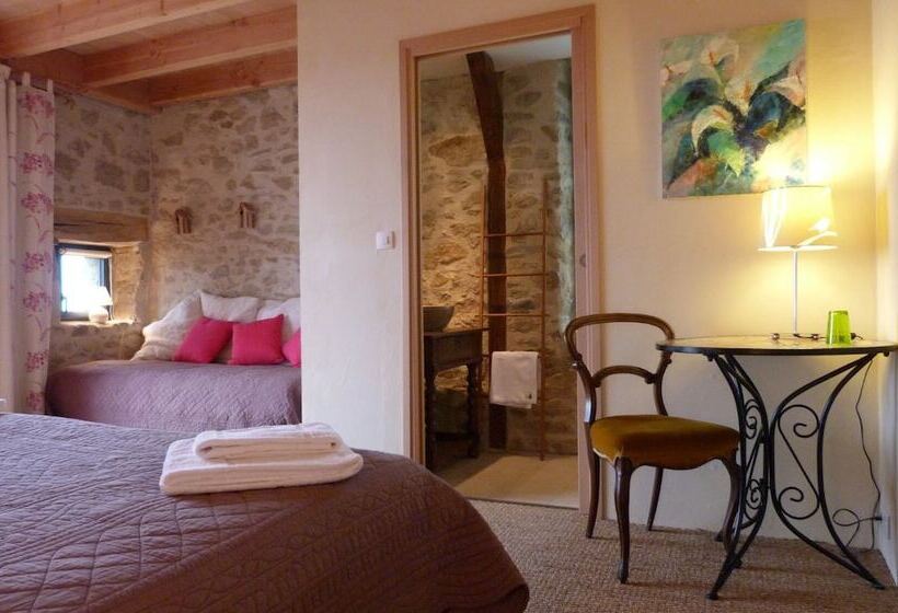 פנסיון Bout De Cote