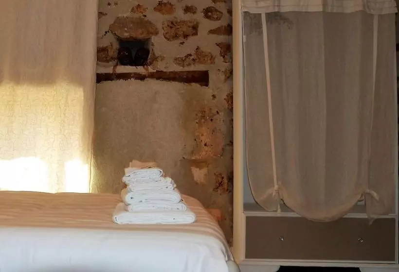 ペンション Le Gîte Des Chambres De La Grange