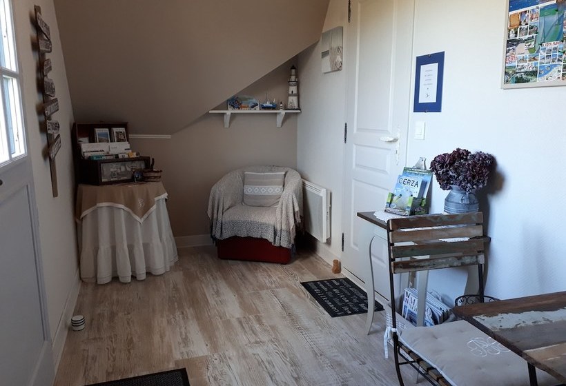 بنسيون Le Bien Aller Le Jardin De Niki