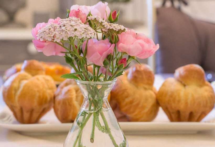 بنسيون Le Bien Aller Le Jardin De Niki