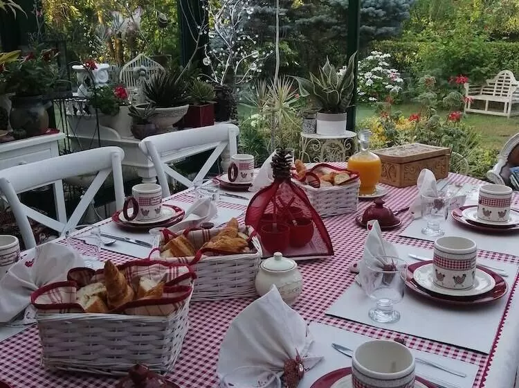 ベッドアンドブレックファースト Le Frêne Fringant