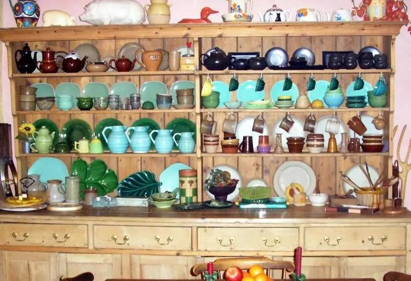 ベッドアンドブレックファースト Les Chimeres