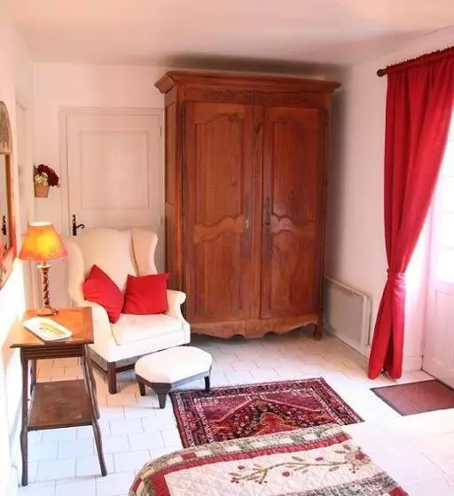 Château De Bournand B&b