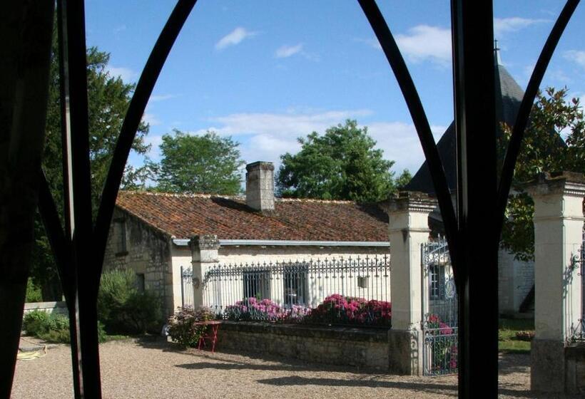 Château De Bournand B&b