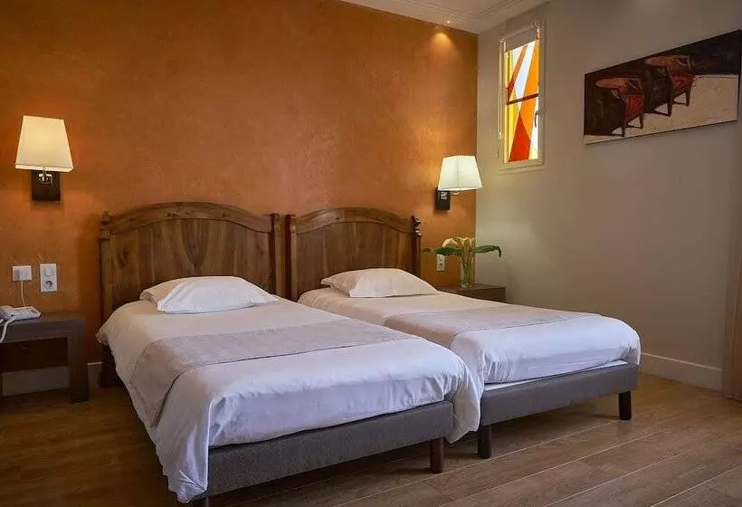 ホテル Château De Creissels