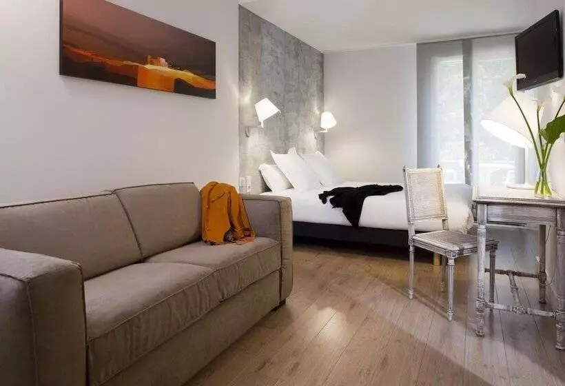 ホテル Château De Creissels