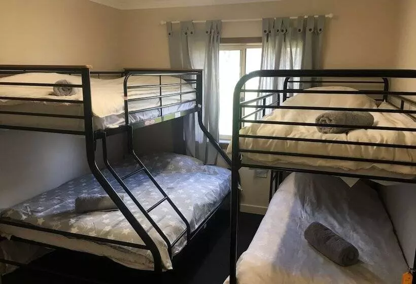 Hotelli Coonawarra Bush Holiday Park