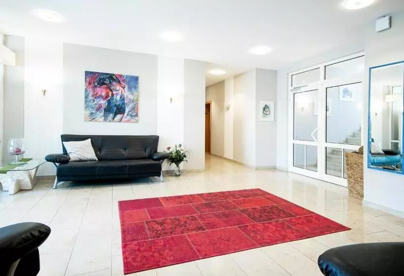 Gasthof Linde   Hotel Blum