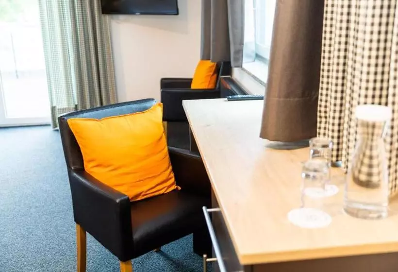 Gasthof Linde   Hotel Blum