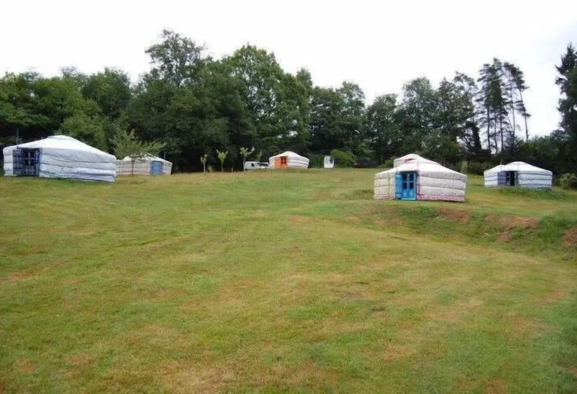 ホテル Moulin De La Jarousse   Les Yourtes