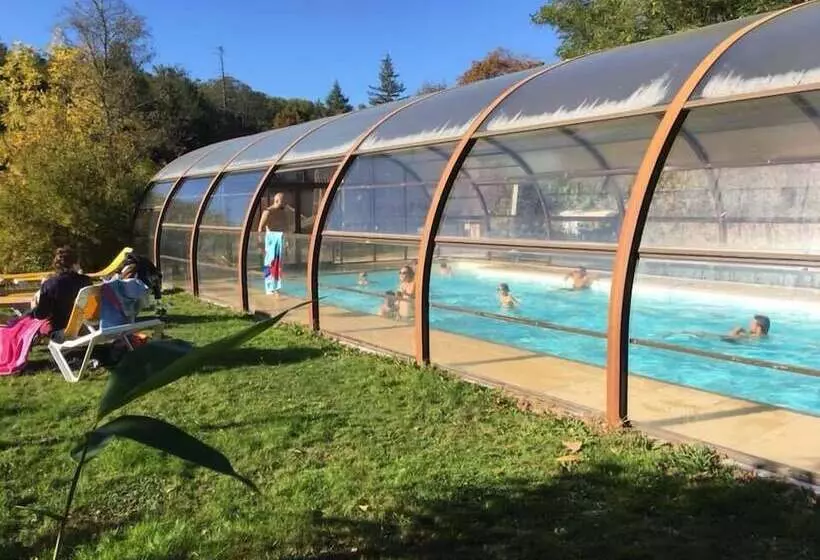 ホテル Moulin De La Jarousse   Les Yourtes