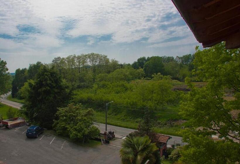 فندق ريفى Relais Cà Nova Guest House