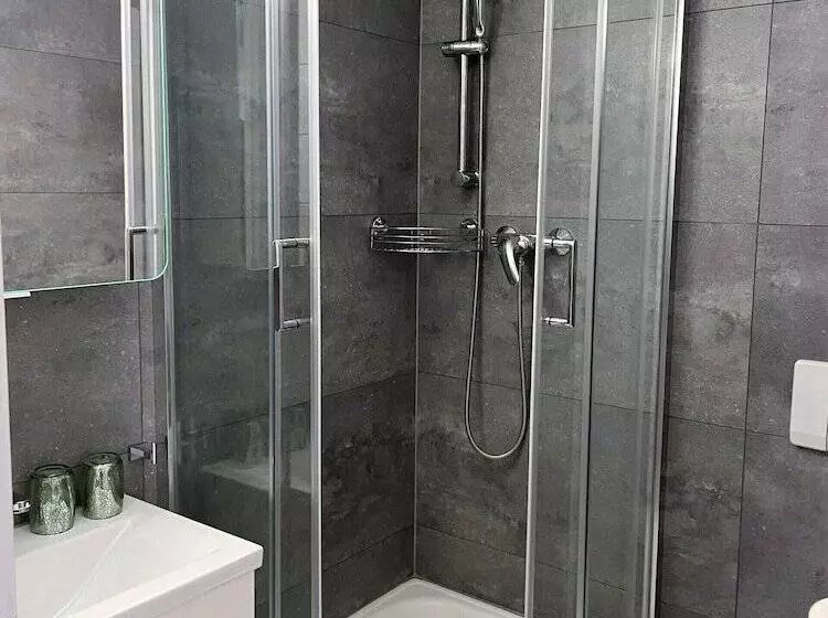 Hotelli Schloss Weißenburg