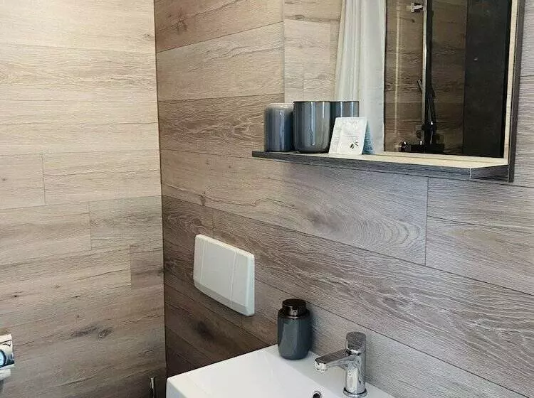 Hotelli Schloss Weißenburg