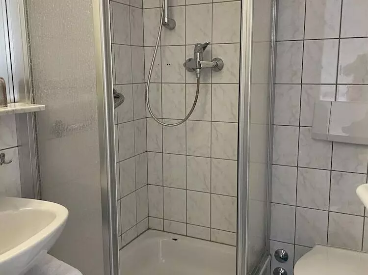 Hotelli Schloss Weißenburg