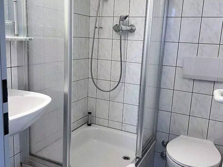 Hotelli Schloss Weißenburg