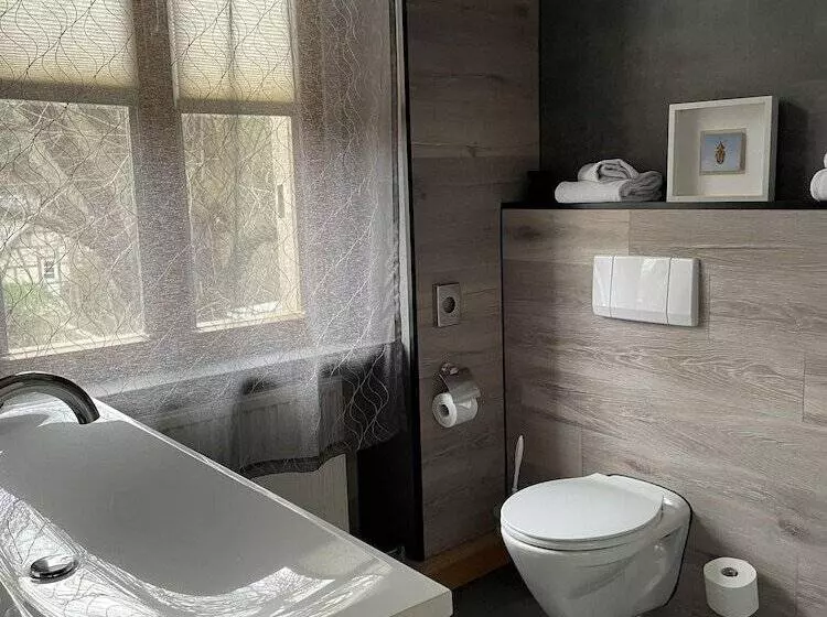 Hotelli Schloss Weißenburg