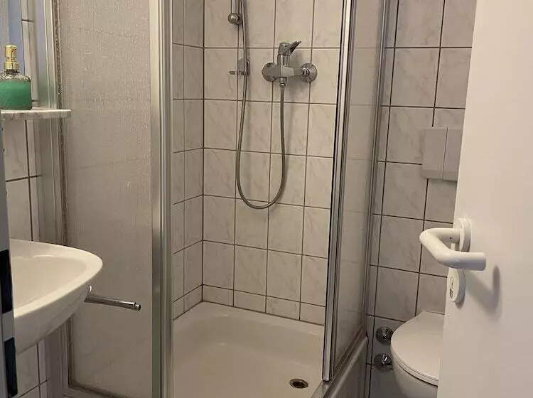 Hotelli Schloss Weißenburg