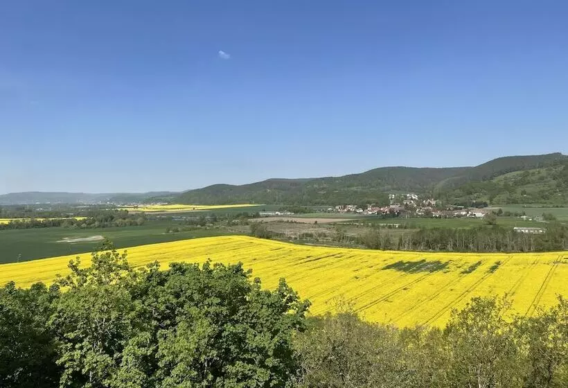 Hotelli Schloss Weißenburg