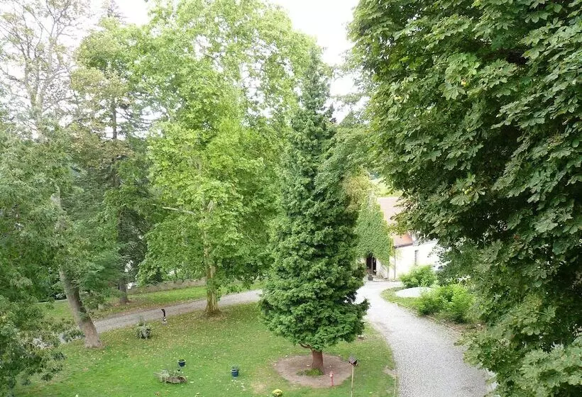 Hotelli Schloss Weißenburg