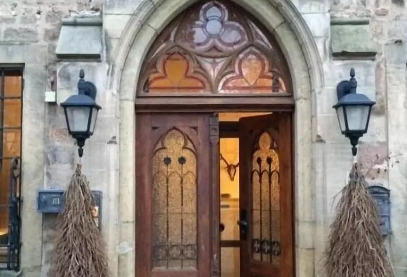 Hotelli Schloss Weißenburg