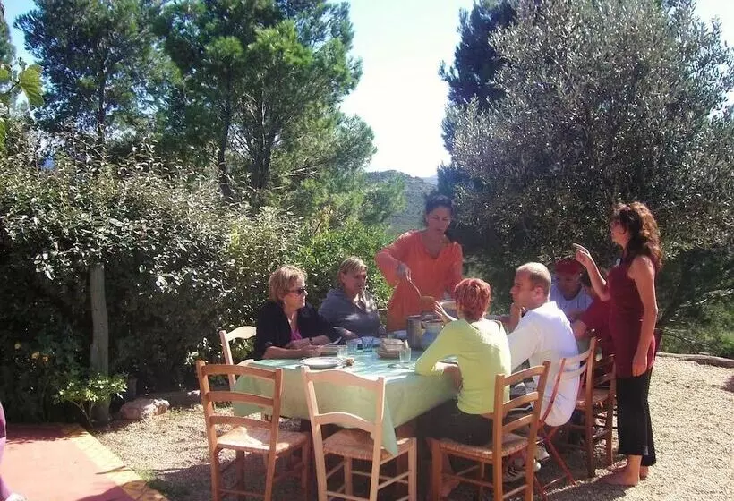 Hotelli Yourte Nature Saint Roch