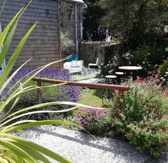 ペンション Aux Couleurs De La Baie