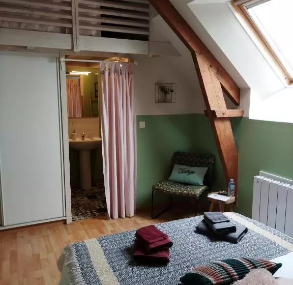 Majatalo Aux Couleurs De La Baie