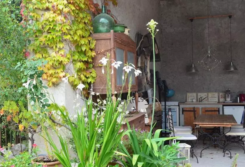 Majatalo Hameau D Hôtes La Roseraie Drôme