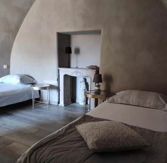 Majatalo Parfumu Di Machja