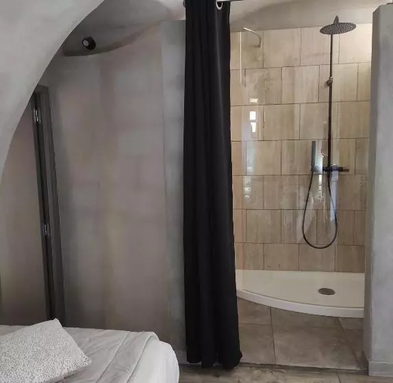 Majatalo Parfumu Di Machja