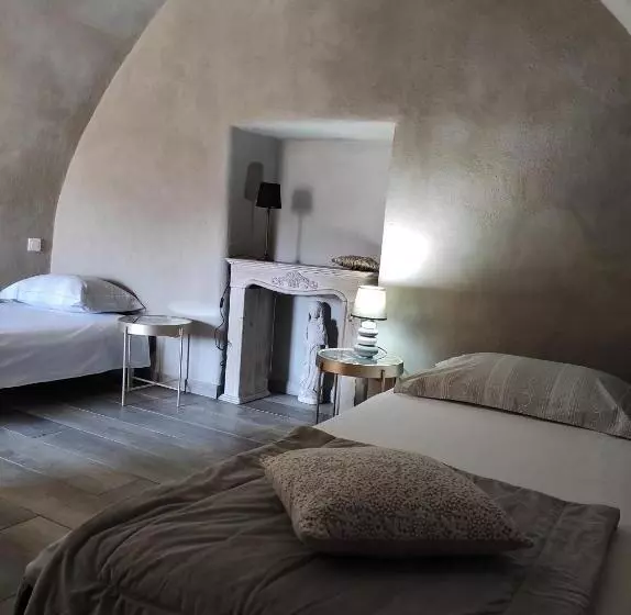 Majatalo Parfumu Di Machja