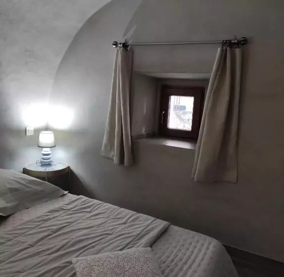 Majatalo Parfumu Di Machja