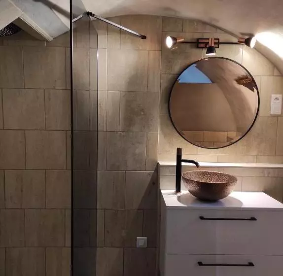 Majatalo Parfumu Di Machja