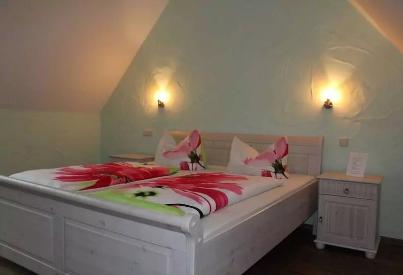 ペンション Steffi S Hafenstübchen