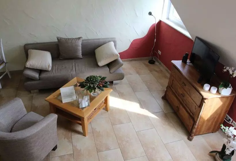 ペンション Steffi S Hafenstübchen