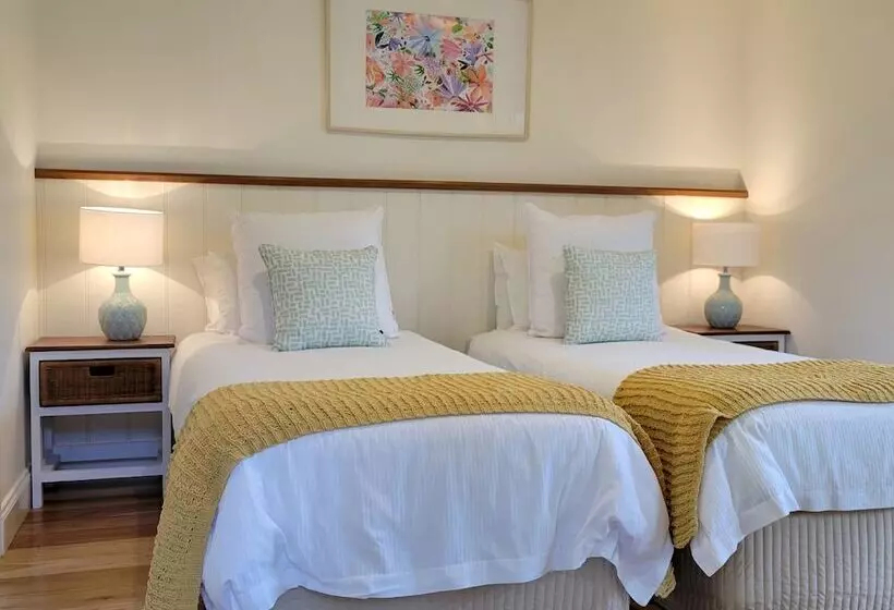 The Drawing Rooms Of Berry