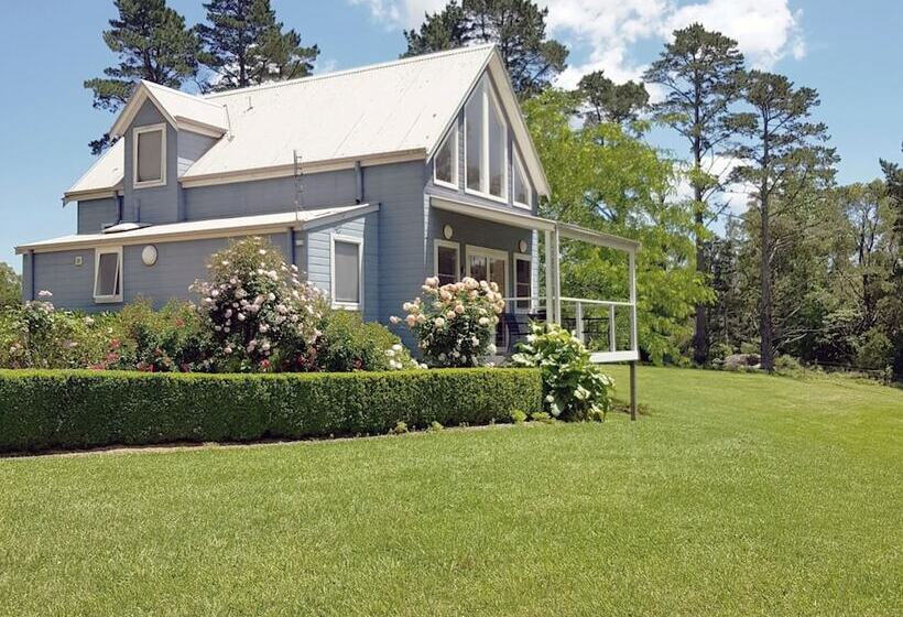 The Drawing Rooms Of Berry