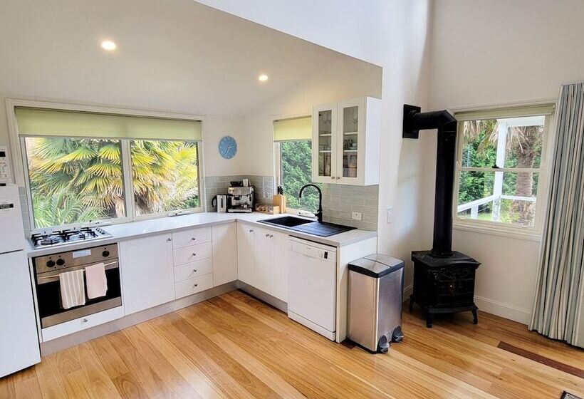 The Drawing Rooms Of Berry