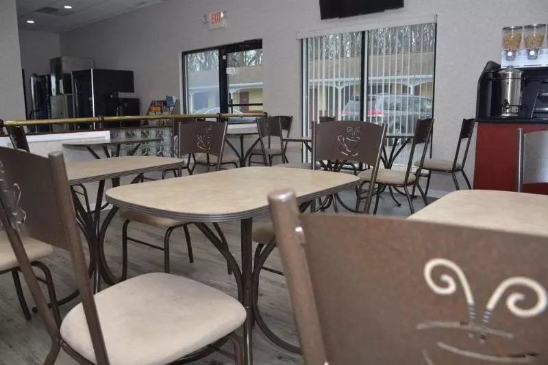 호텔 Atlantic Inn and Suites - Wall Township