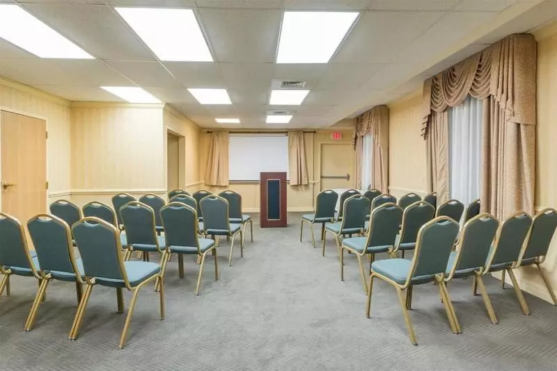 ホテル Manchester Inn & Suites