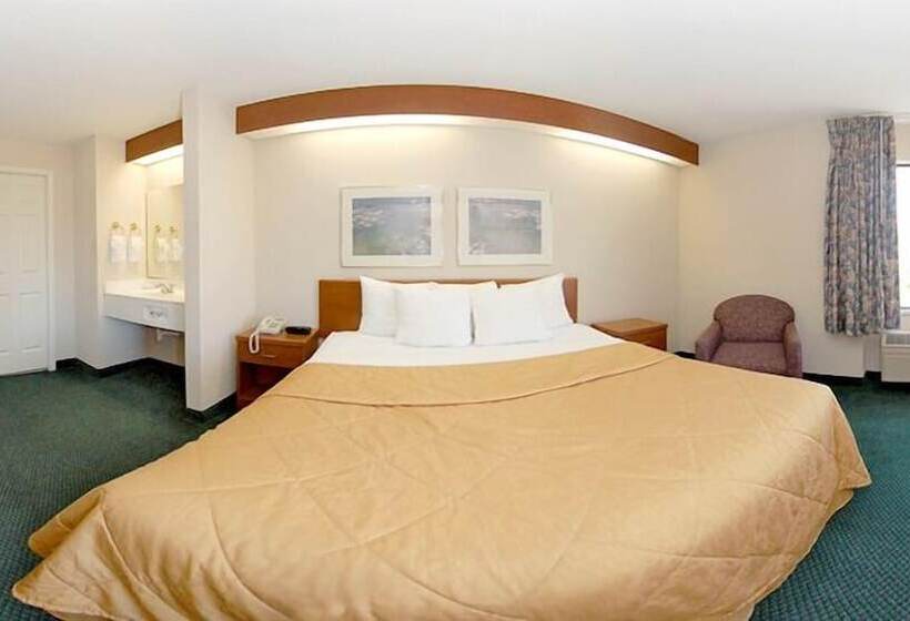 فندق Baymont By Wyndham Mooresville