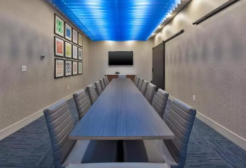 호텔 Holiday Inn Express & Suites Milan Sandusky Area, An Ihg