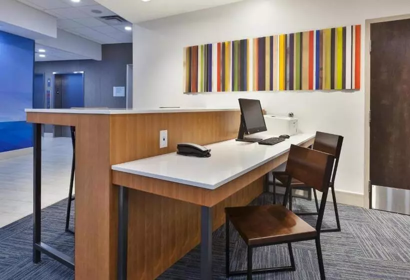 호텔 Holiday Inn Express & Suites Milan Sandusky Area, An Ihg