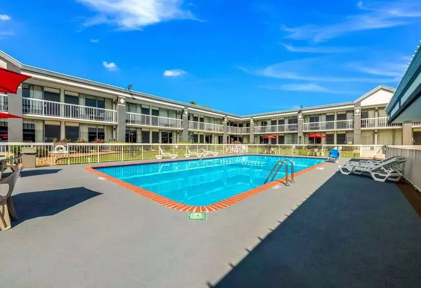 هتل Quality Inn Concord Kannapolis