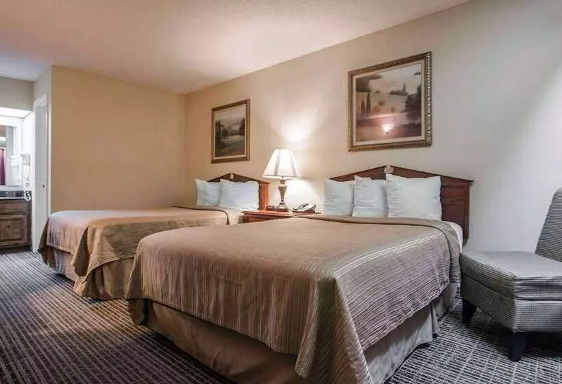 Отель Quality Inn Waynesboro