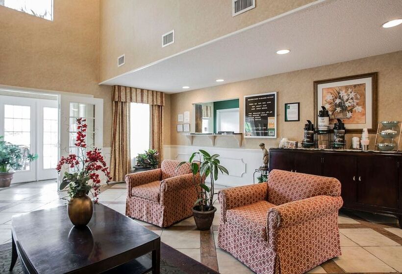 فندق Quality Inn Waynesboro