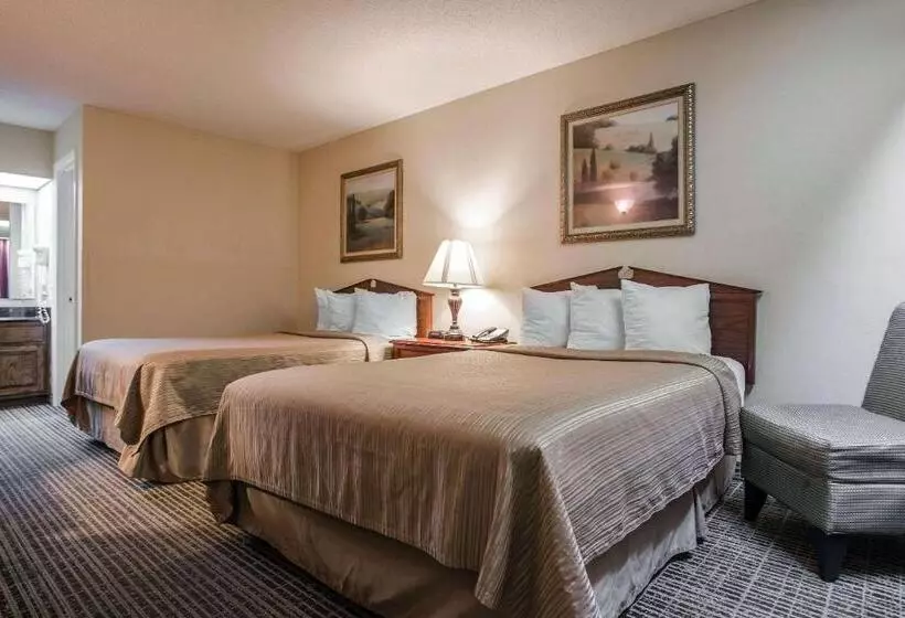 Отель Quality Inn Waynesboro