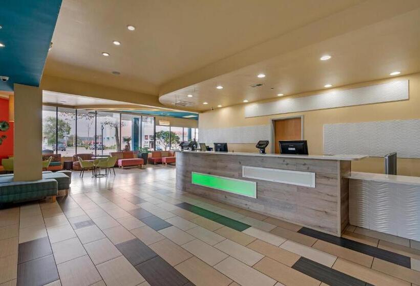 ホテル Sandcastle Resort